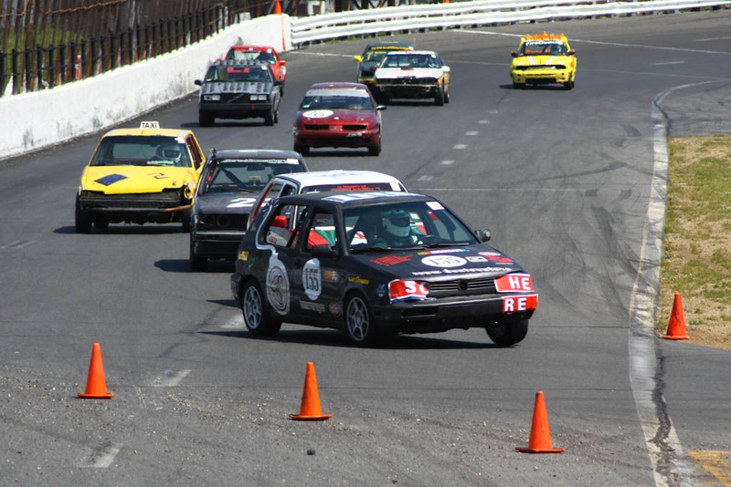 Illustration for article titled The 24 Hours Of LeMons New England 2009 Über Gallery, Part 1